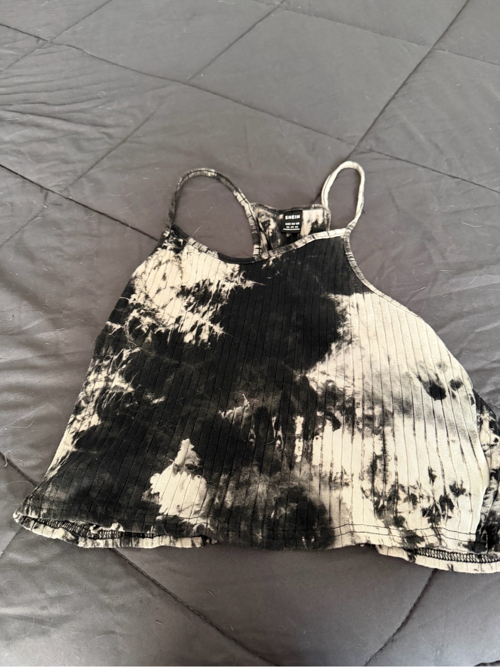 SHEIN Black & Cream Tie-Dye Ribbed Halter Crop Top